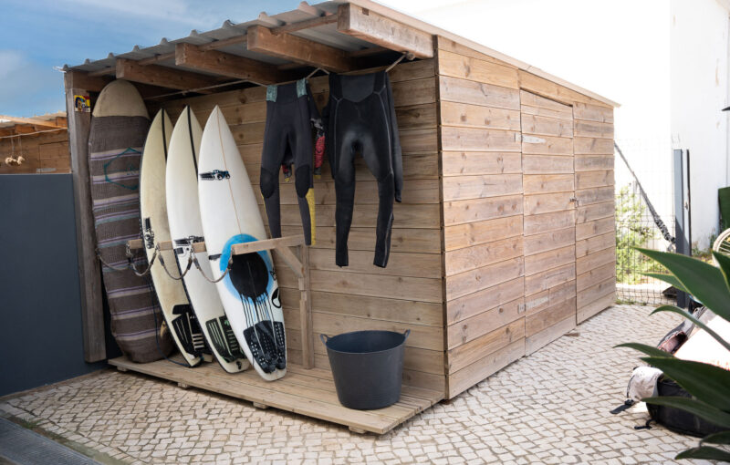 Vorgarten mit Surfrack